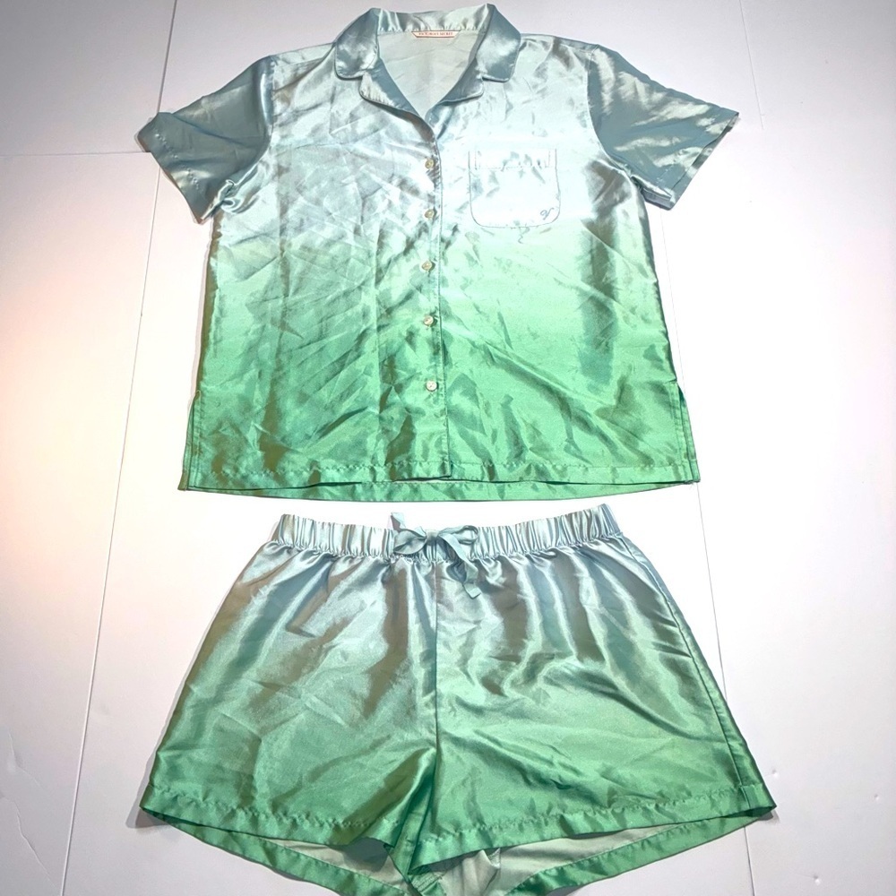 Victorias Secret Size Small Sea Glass Ombre Blue Short Sleeve Pajama Set - Picture 2 of 8